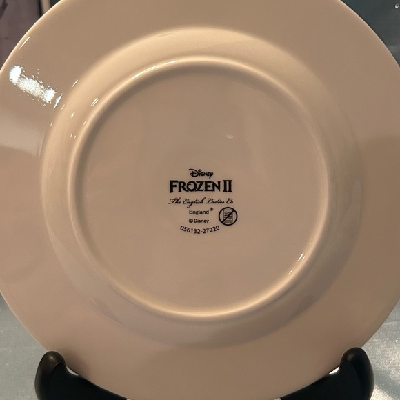 Disney Frozen Anna and Elsa Sisters Dessert Plate - Picture 3 of 3